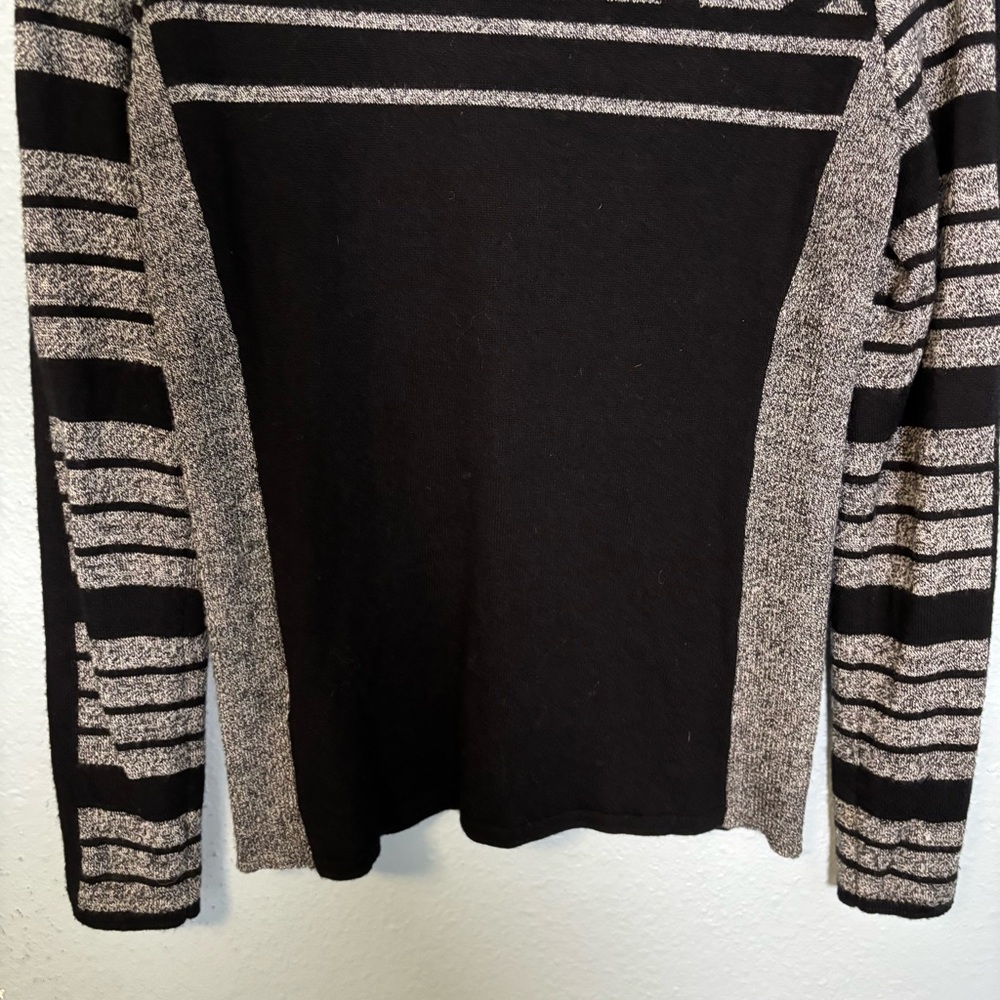 Smartwool Women’s Dacono Ski Sweater Black Geometric - Picture 9 of 11